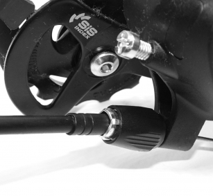 ŚRUBA M5 REGULACYJNA ZE SPRĘŹYNKĄ DO PRZERZUTKI TYŁ