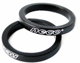 NECO PODKŁADKA STERU AHEAD 1 1/8" ALUMINIOWA CZARNA 5mm