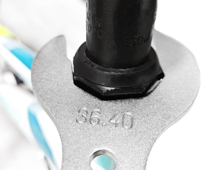 BIKE-HAND YC-153 KLUCZ DO STERÓW 30/32mm 36/40mm