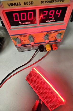 2K JY-555E LAMPKA TYŁ NA BAGAŻNIK CZUJNIK STOP E-BIKE 6,0-54,6V