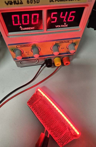 2K JY-555E LAMPKA TYŁ NA BAGAŻNIK CZUJNIK STOP E-BIKE 6,0-54,6V