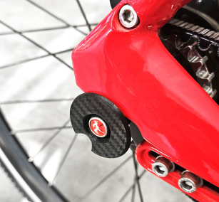 RCBIKE PA-110 OSŁONA NAKRĘTKI KOŁA PRZÓD TYŁ 15mm CZARNA