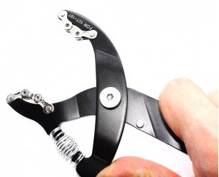 PROX 8861 KLUCZ W SZCZYPCACH BAT DO TRZYMANIA KASET