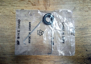 BIKE-HAND YC-207 CHWYTAK DO TRZYMANIA ŁAŃCUCHA, TRZECIA RĘKA