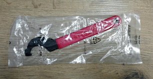 BIKE-HAND YC-157 KLUCZ HAK DO PRZECIWNAKRĘTKI MISKI SUPORTU STERU