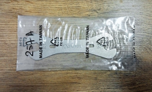 BIKE-HAND YC-257A WĄSKI CIENKI KLUCZ DO STOŻKÓW PIAST 13/14mm