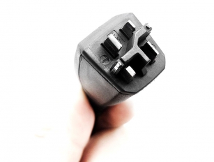 ŁADOWARKA AKUMULATORÓW BOSCH POWERTUBE 2A SMART SYSTEM