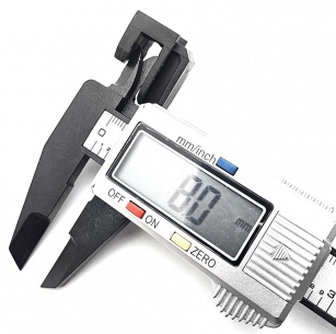 ADAPTER 8MM DO PROWADNICY AKUMULATORA W BAGAŹNIKU